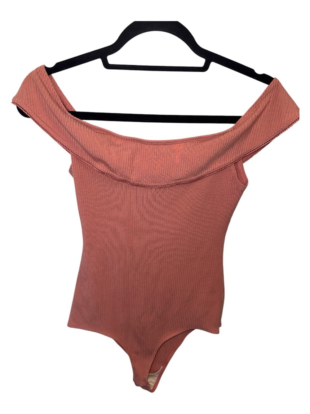 Reformation Off-the-Shoulder Ribbed Bodysuit - Dusty Rose